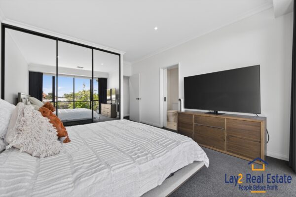 Architectural Elegance Meets Modern Living in Maylands | 4/104 Eighth Avenue Maylands WA - Image 20