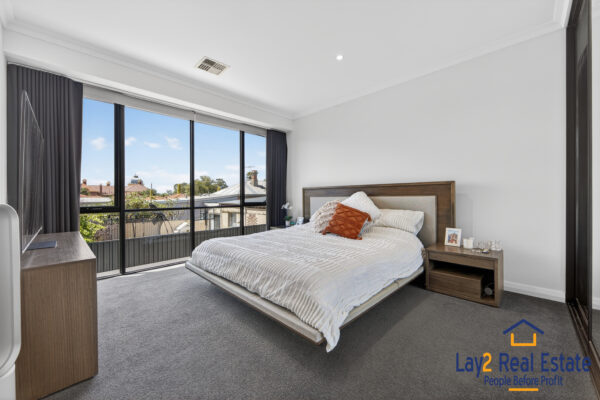 Architectural Elegance Meets Modern Living in Maylands | 4/104 Eighth Avenue Maylands WA - Image 19
