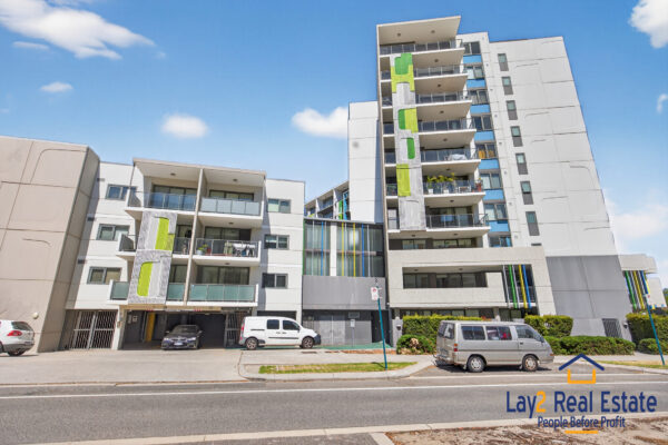 A Xmas Cracker!  99/1 Rowe Avenue Rivervale WA 6103 - Image 31