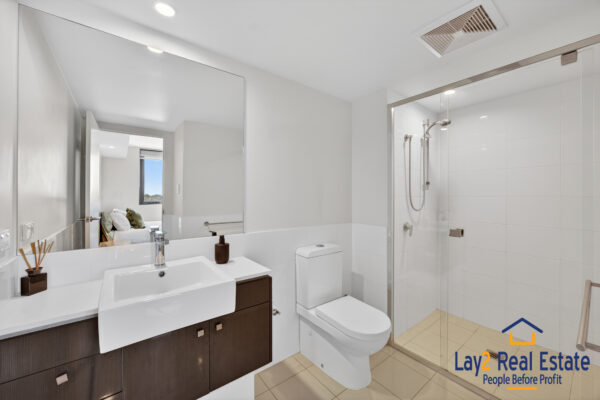 A Xmas Cracker!  99/1 Rowe Avenue Rivervale WA 6103 - Image 12