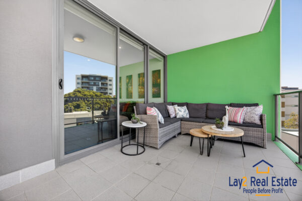 A Xmas Cracker!  99/1 Rowe Avenue Rivervale WA 6103 - Image 17