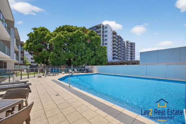 A Xmas Cracker!  99/1 Rowe Avenue Rivervale WA 6103 - Image 32