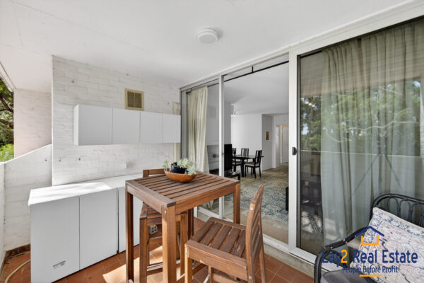Views Over the Swan River. Unit 11, 12 Wall Street Maylands WA - Image 20