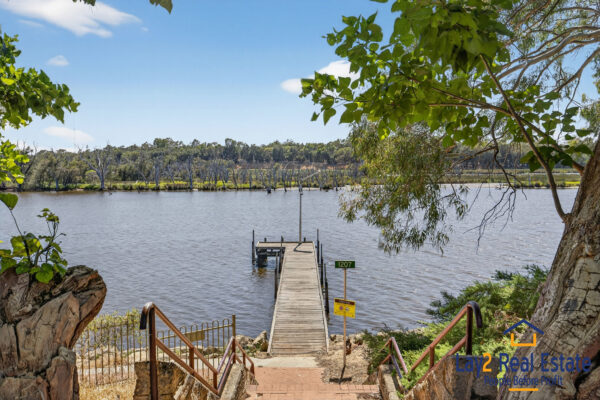 Views Over the Swan River. Unit 11, 12 Wall Street Maylands WA - Image 27