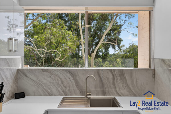 Views Over the Swan River. Unit 11, 12 Wall Street Maylands WA - Image 12