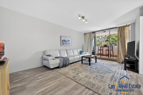Views Over the Swan River. Unit 11, 12 Wall Street Maylands WA - Image 2