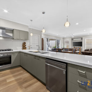 Unwind, Entertain, and Call It Home | 5C Jacqueline Street, Bayswater WA - Image 9