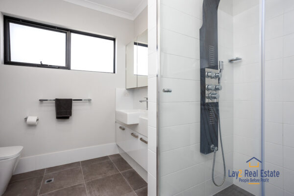 Bayswater Sanctuary: Modern Apartment, Effortless Lifestyle - Image 8