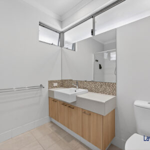 Be Impressed From The Moment You Enter.  2/8A Roberts Street, Bayswater WA - Image 18