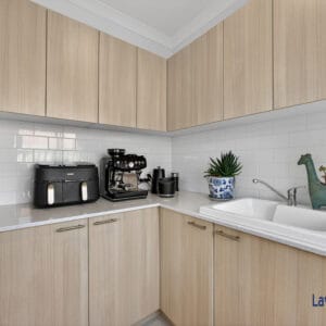 Be Impressed From The Moment You Enter.  2/8A Roberts Street, Bayswater WA - Image 8