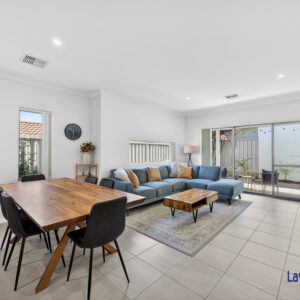 Be Impressed From The Moment You Enter.  2/8A Roberts Street, Bayswater WA - Image 10