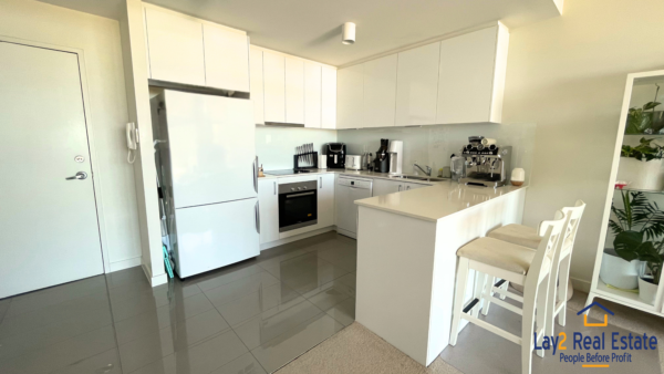 Perth City Views / Apartment with Lifestyle and Convenience For Sale - Image 3