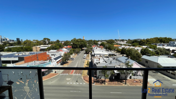 Perth City Views / Apartment with Lifestyle and Convenience For Sale - Image 2