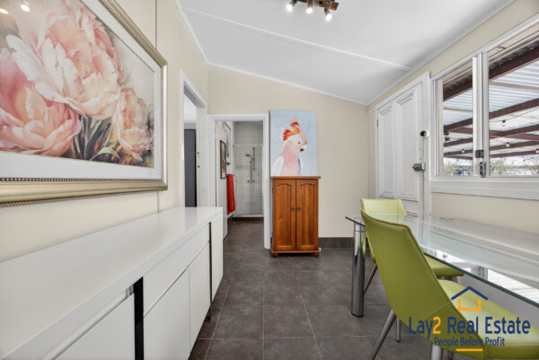 Timeless Bayswater 1950's Charm with Modern Comfort! 10 Wisbech Street, Bayswater WA - Image 2