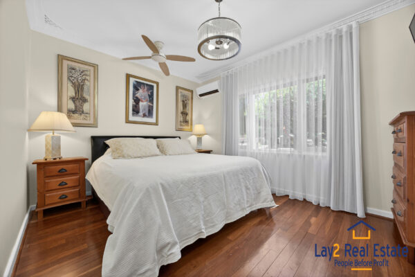 For-Sale-by-Lay2-Real-Estate.-10-Wisbech-St-Bayswater-WA-6053-Master-bedroom