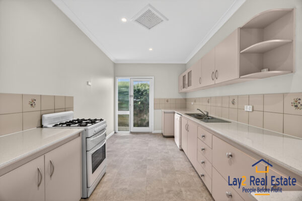 Four Bedroom Home / Green Title Subdivision Approved. 28 Hamilton St Bayswater WA 6053 - Image 14