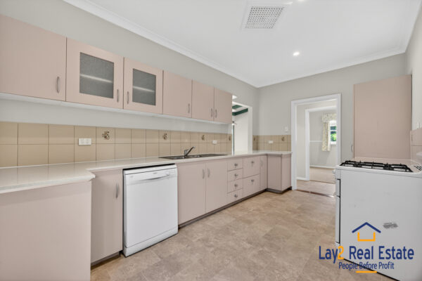 Four Bedroom Home / Green Title Subdivision Approved. 28 Hamilton St Bayswater WA 6053 - Image 17