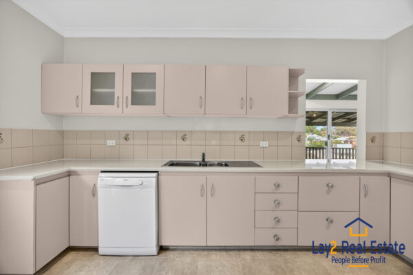 Four Bedroom Home / Green Title Subdivision Approved. 28 Hamilton St Bayswater WA 6053 - Image 15