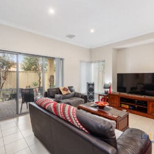 Convenient 3 Bed / 2 Bath Home. 3/28 Lawrence Street, Bayswater WA 6053 - Image 5