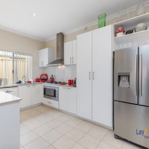 Convenient 3 Bed / 2 Bath Home. 3/28 Lawrence Street, Bayswater WA 6053 - Image 3