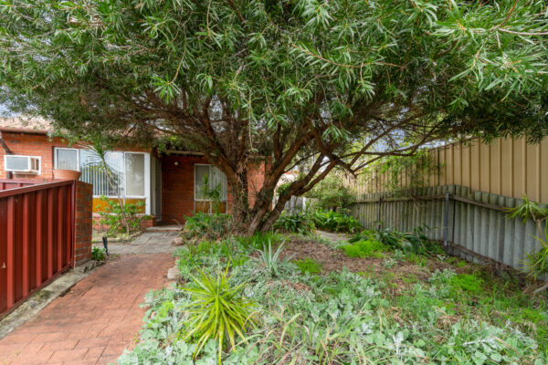 Central Bayswater!  5/36 King William Street, Bayswater WA 6053 - Image 2
