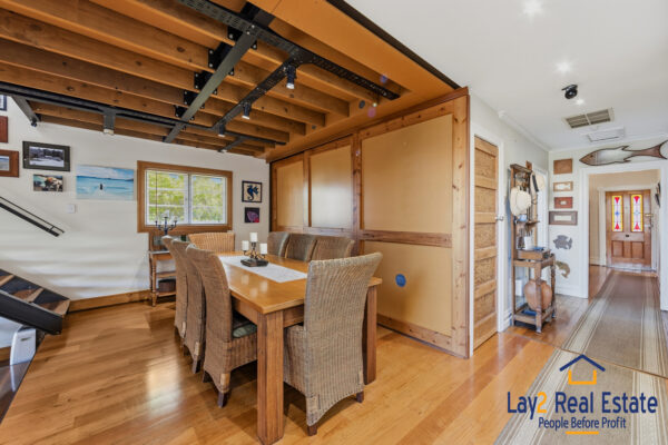 Timeless Character Bayswater Home / 42 Leake St Bayswater WA 6053 - Image 10