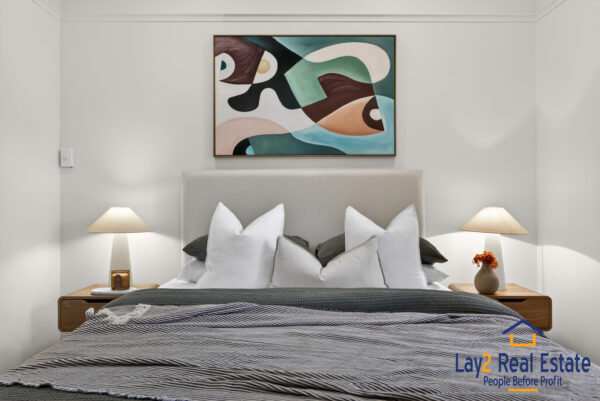 Two Bed / Two Bath plus Studio! Bayswater Character, Charm & Prime Location! - Image 15