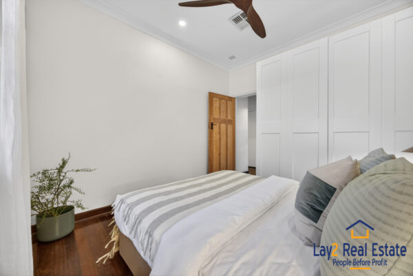 Two Bed / Two Bath plus Studio! Bayswater Character, Charm & Prime Location! - Image 18