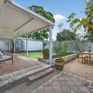 Two Bed / Two Bath plus Studio! Bayswater Character, Charm & Prime Location! - Image 22