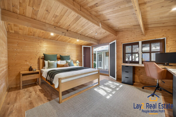 Two Bed / Two Bath plus Studio! Bayswater Character, Charm & Prime Location! - Image 26