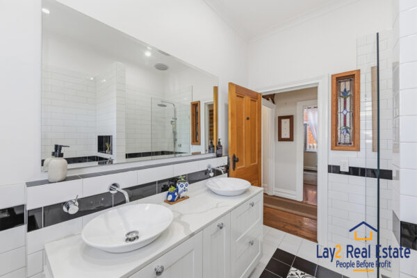 Timeless Character Bayswater Home / 42 Leake St Bayswater WA 6053 - Image 21