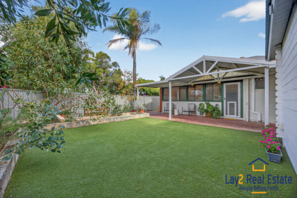 Two Bed / Two Bath plus Studio! Bayswater Character, Charm & Prime Location! - Image 24