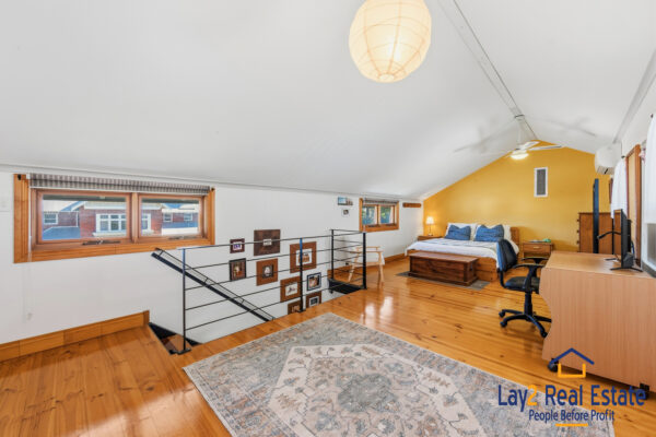 Timeless Character Bayswater Home / 42 Leake St Bayswater WA 6053 - Image 19