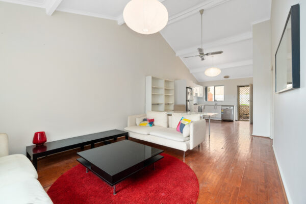 Central Bayswater!  5/36 King William Street, Bayswater WA 6053 - Image 4