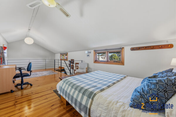 Timeless Character Bayswater Home / 42 Leake St Bayswater WA 6053 - Image 17