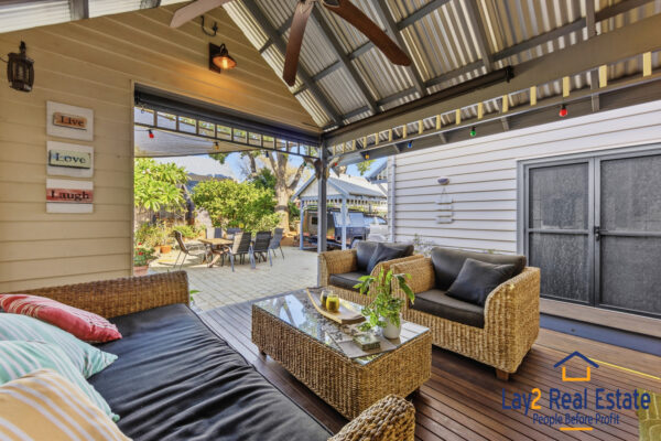 Timeless Character Bayswater Home / 42 Leake St Bayswater WA 6053 - Image 25
