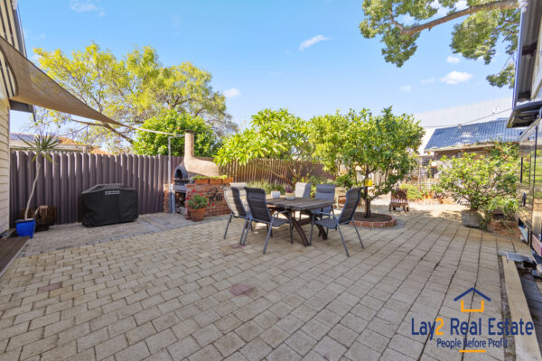 Timeless Character Bayswater Home / 42 Leake St Bayswater WA 6053 - Image 29