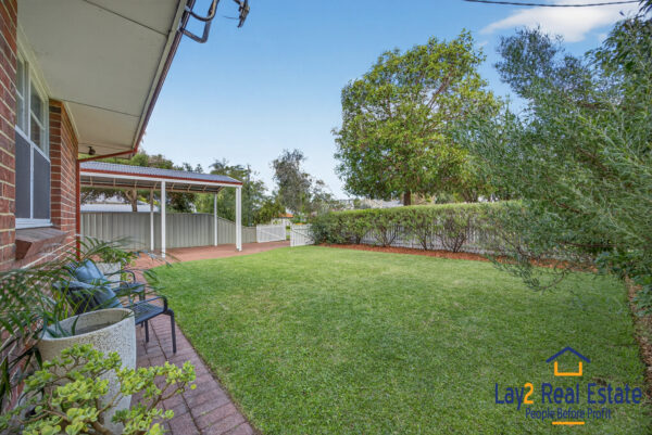 Two Bed / Two Bath plus Studio! Bayswater Character, Charm & Prime Location! - Image 3