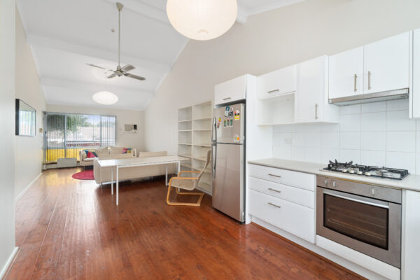 Central Bayswater!  5/36 King William Street, Bayswater WA 6053 - Image 6