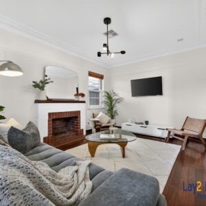 Two Bed / Two Bath plus Studio! Bayswater Character, Charm & Prime Location! - Image 5