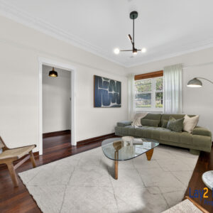 Two Bed / Two Bath plus Studio! Bayswater Character, Charm & Prime Location! - Image 6
