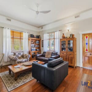 Timeless Character Bayswater Home / 42 Leake St Bayswater WA 6053 - Image 5