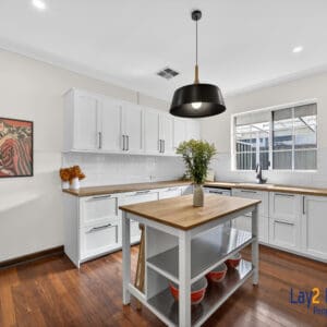 Two Bed / Two Bath plus Studio! Bayswater Character, Charm & Prime Location! - Image 8