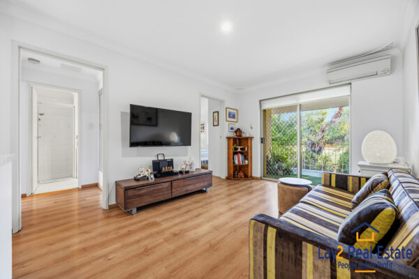 Walk to Mt Lawley Cafes!  Stylish First Floor Living 5/732 Beaufort Street, Mount Lawley WA - Image 4
