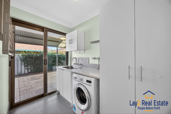 Stylish Villa Living in a Private Bassendean Setting. 4/64 Ivanhoe St Bassendean WA 6054 - Image 13