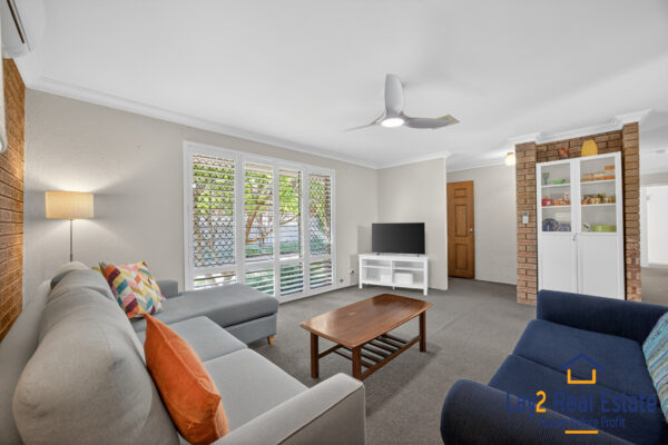 Stylish Villa Living in a Private Bassendean Setting. 4/64 Ivanhoe St Bassendean WA 6054 - Image 3