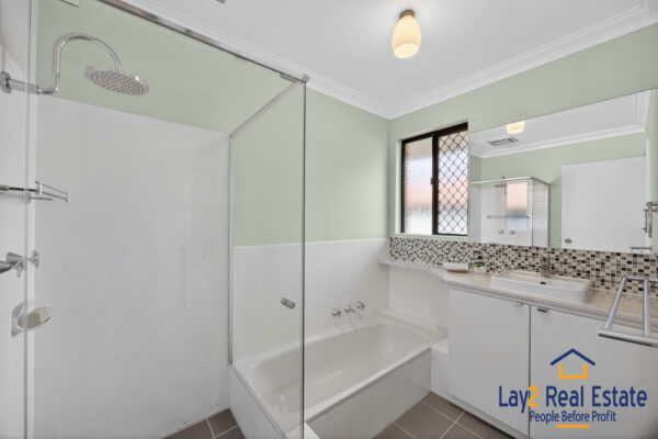 Stylish Villa Living in a Private Bassendean Setting. 4/64 Ivanhoe St Bassendean WA 6054 - Image 10
