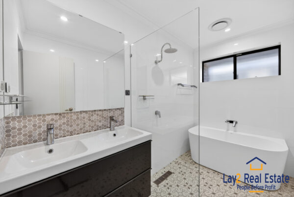 Bayswater River Precinct - Exceptional Family Living in Bayswater's Beloved River Precinct. - Image 18