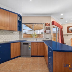 Warm and Welcoming Family Living.  2/14 Hudson Street, Bayswater WA 6053 - Image 8