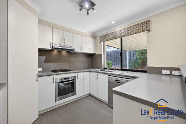 Where Contemporary Comfort Meets Convenient Maylands Living - Image 12